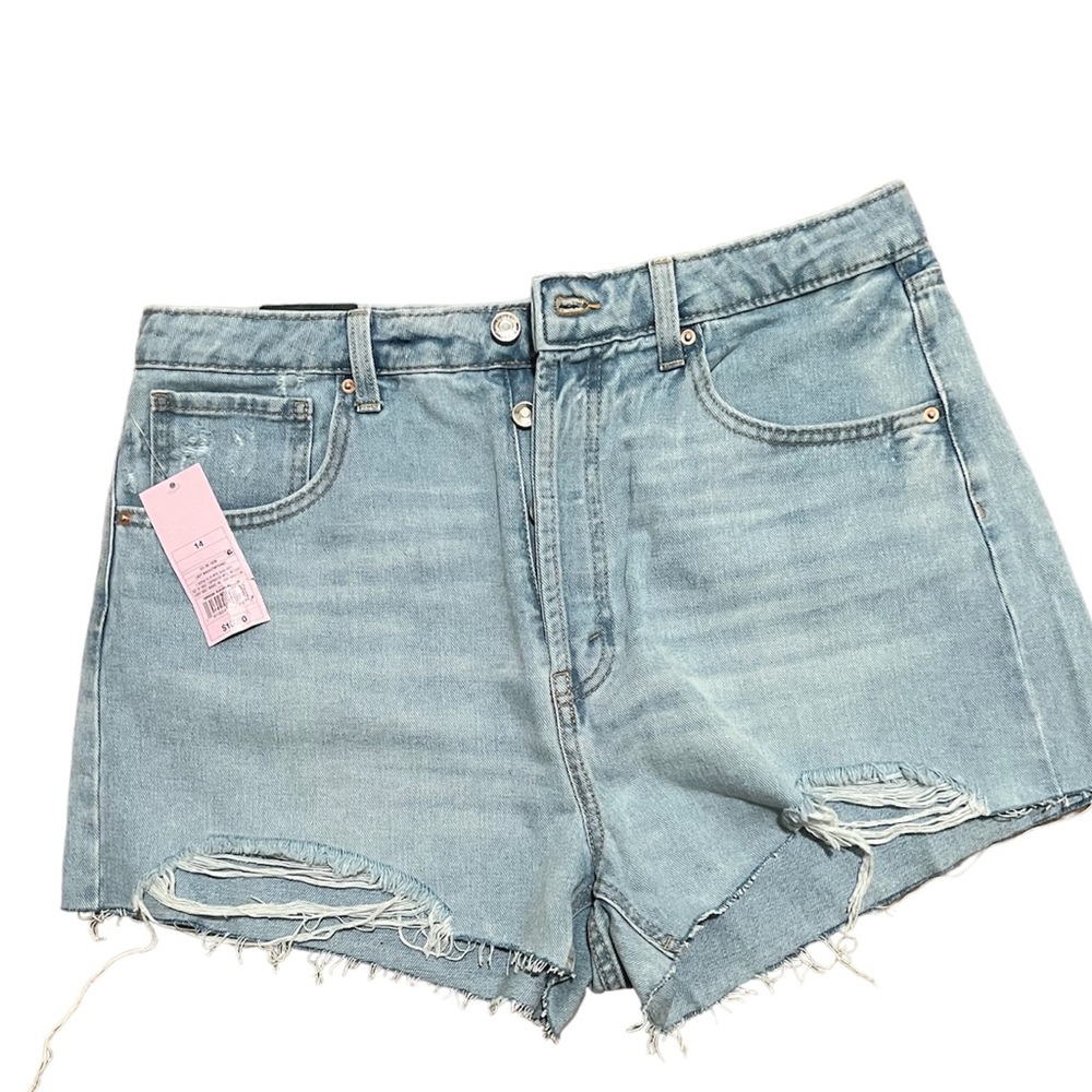 Universal threads denim shorts size 14 - Picture 2 of 2